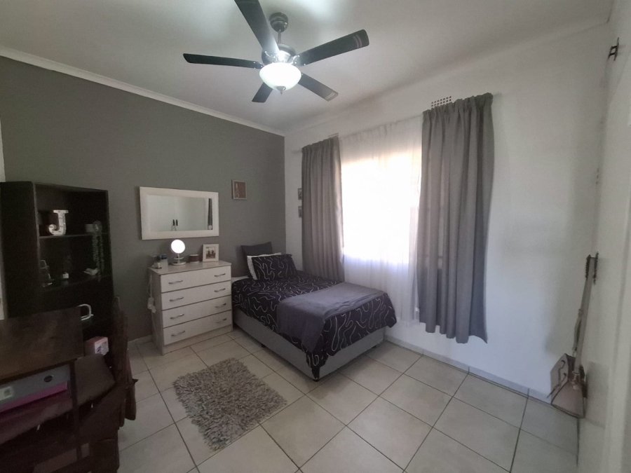 4 Bedroom Property for Sale in Safari Gardens North West